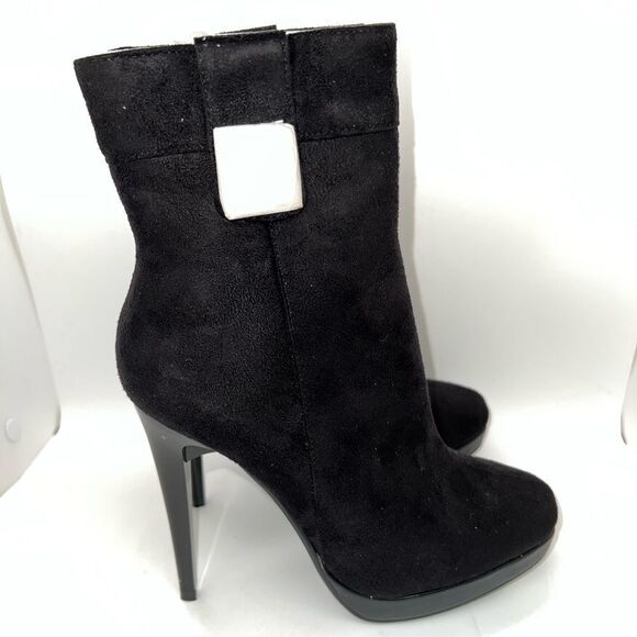 BETSY Black Suede Stiletto Heels Booties Size 8 New In Box - Picture 6 of 8